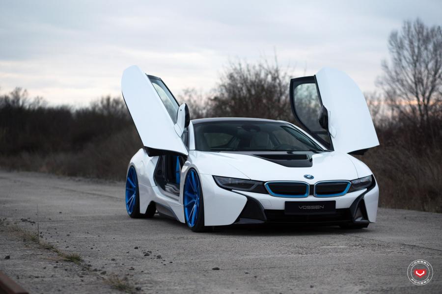 BMW i8 on Vossen Wheels (VPS-301) '2017